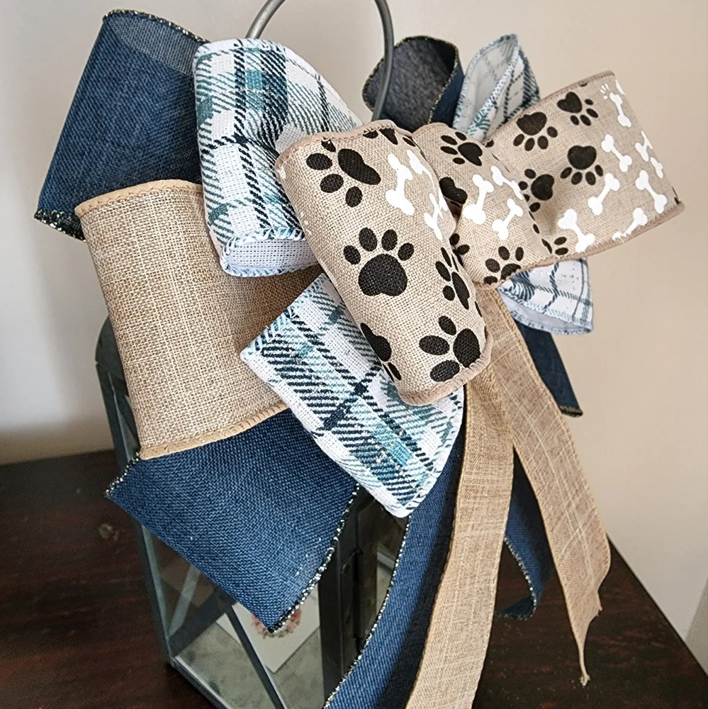 Dogs Paw Print Bow 🐾